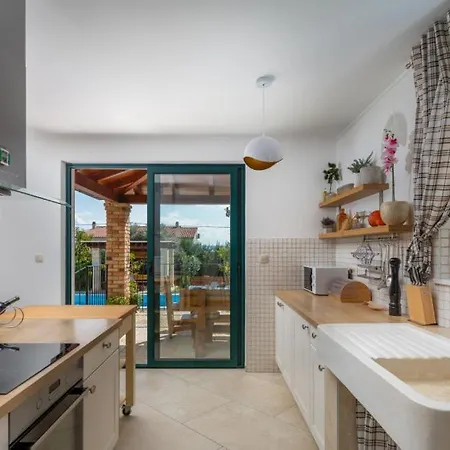 Dominus - By Guide וילה *