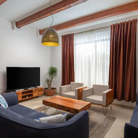 Dominus - By Guide וילה