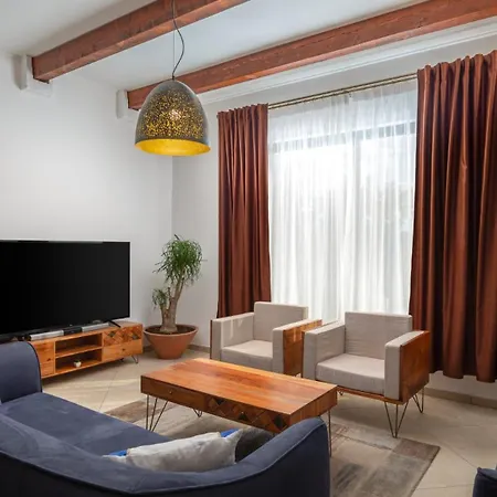 וילה Dominus - By Guide